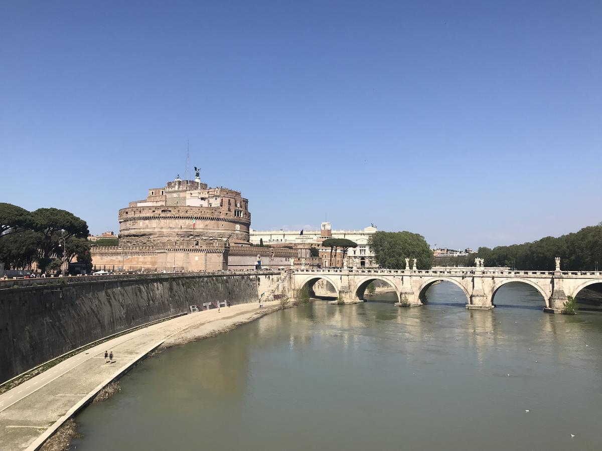 Le Finestre Sul Vaticano Roma Exterior foto